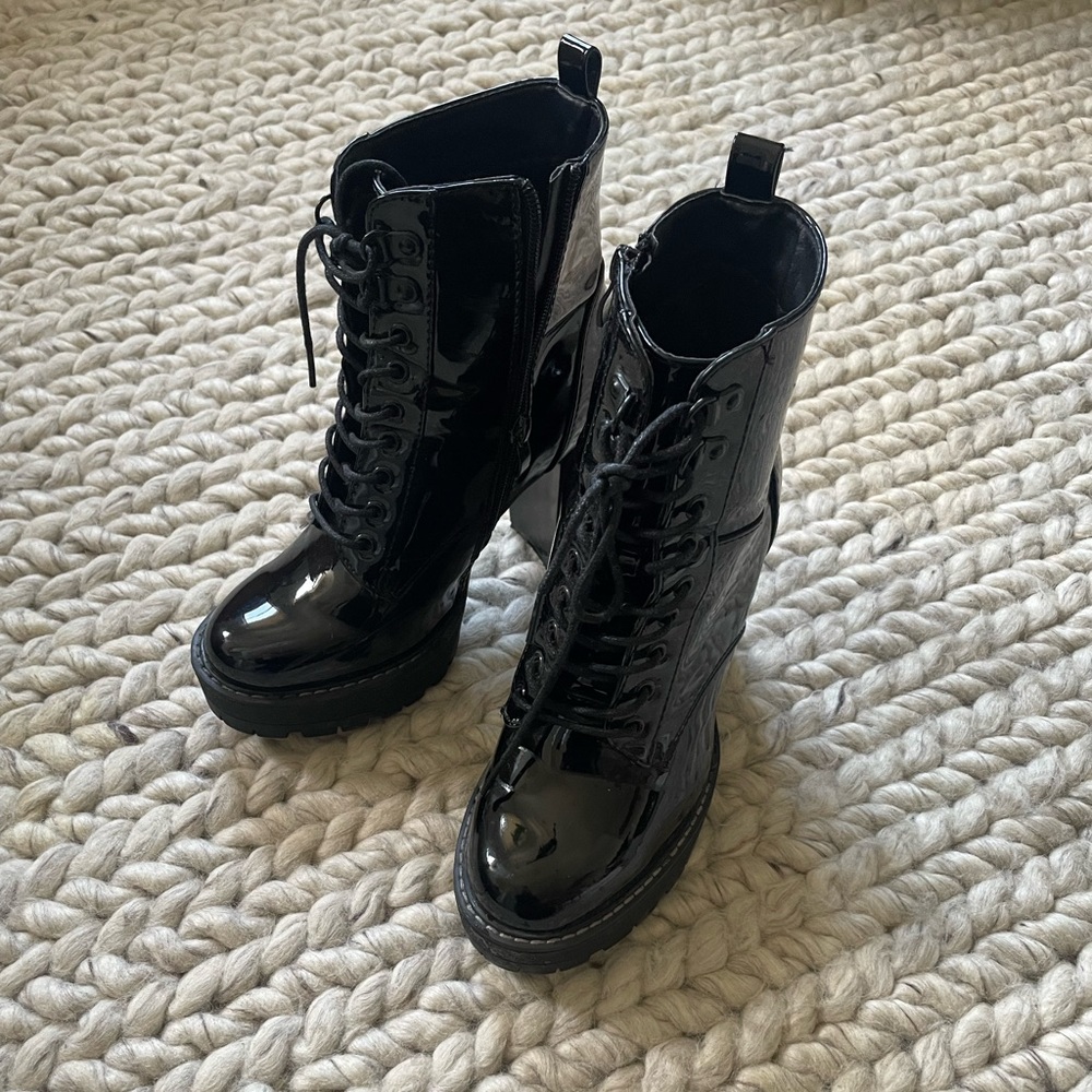 Azalea Wang Combat Black Zip & Lace Up Booties Size 7